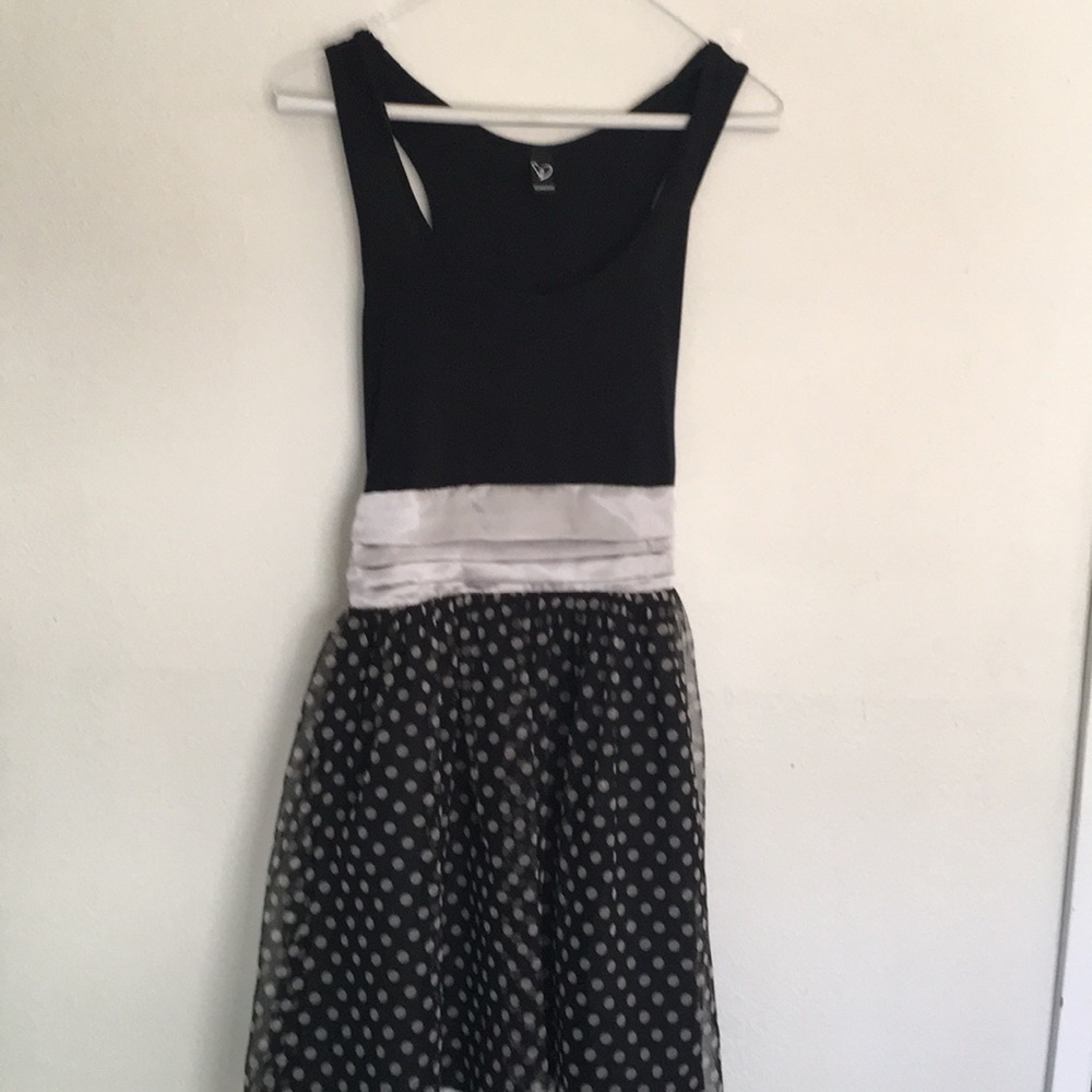 Windsor Ladies dress NWOT, Large
